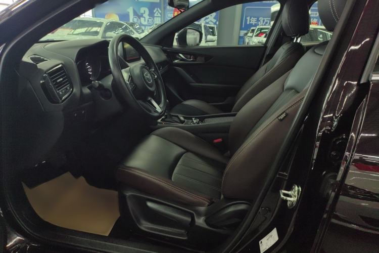 Used Mazda CX-4 2020 2.0L Automatic Two-Wheel Drive Blue Sky Dynamic Edition Interior 1