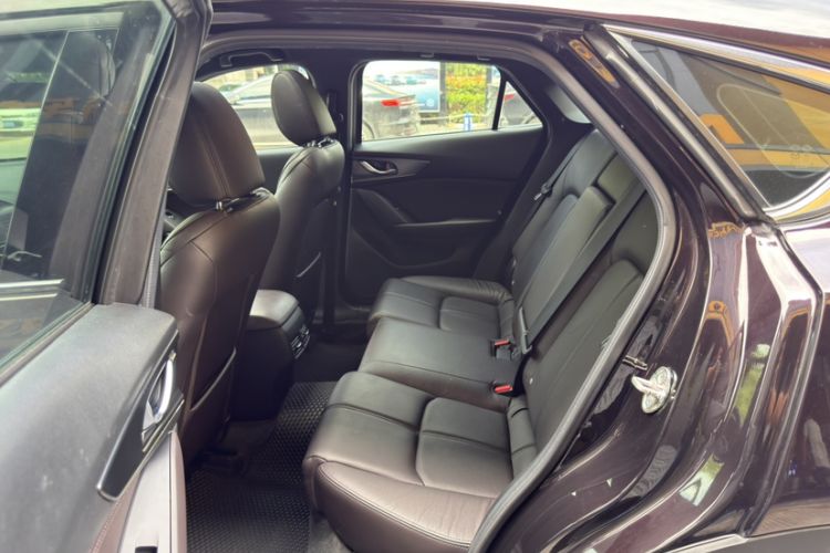Used Mazda CX-4 2020 2.5L Automatic 2WD Sky-Drive Fun Edition Interior 5