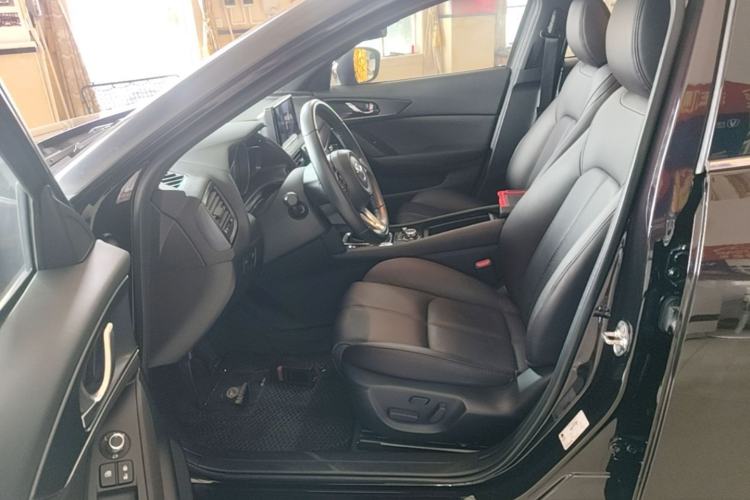 Used Mazda CX-4 2020 2.0L Automatic Two-Wheel Drive Blue Sky Luxury Edition Left Front Seat
