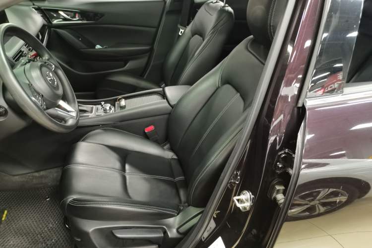Used Mazda CX-4 2020 2.0L Automatic Two-Wheel Drive Blue Sky Exploration Edition Left Front Seat