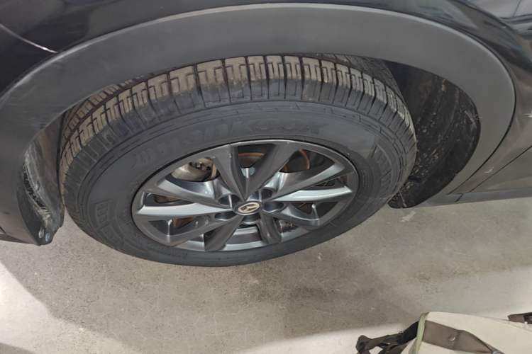 Used Mazda CX-4 2020 2.0L Automatic Two-Wheel Drive Blue Sky Dynamic Edition Left Front Wheel Hub