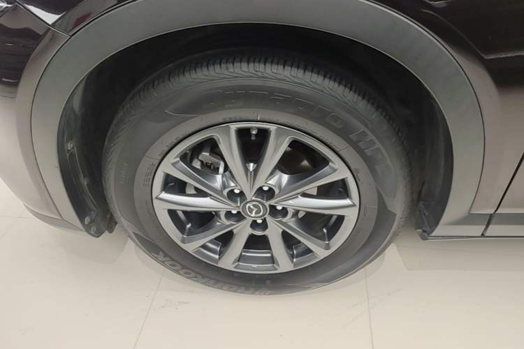 Used Mazda CX-4 2020 2.0L Automatic Two-Wheel Drive Blue Sky Dynamic Edition Left Front Wheel Hub