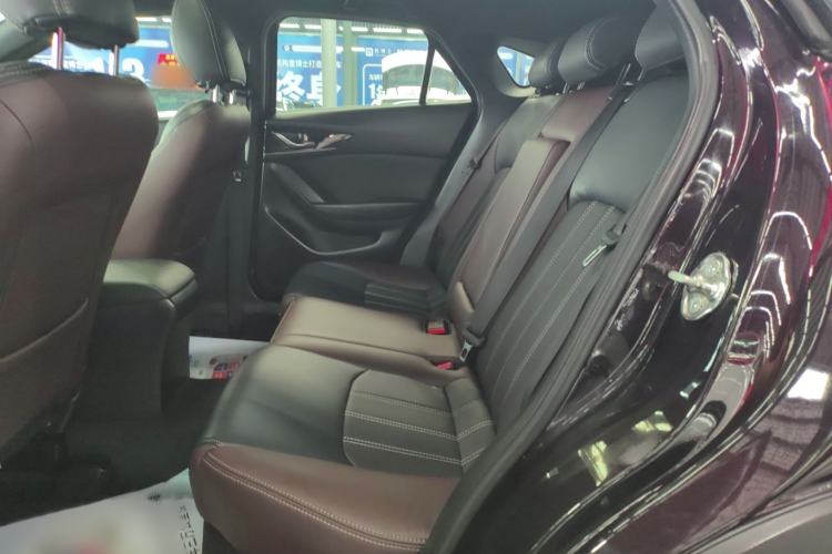 Used Mazda CX-4 2020 2.0L Automatic Two-Wheel Drive Blue Sky Dynamic Edition Left Rear Seat