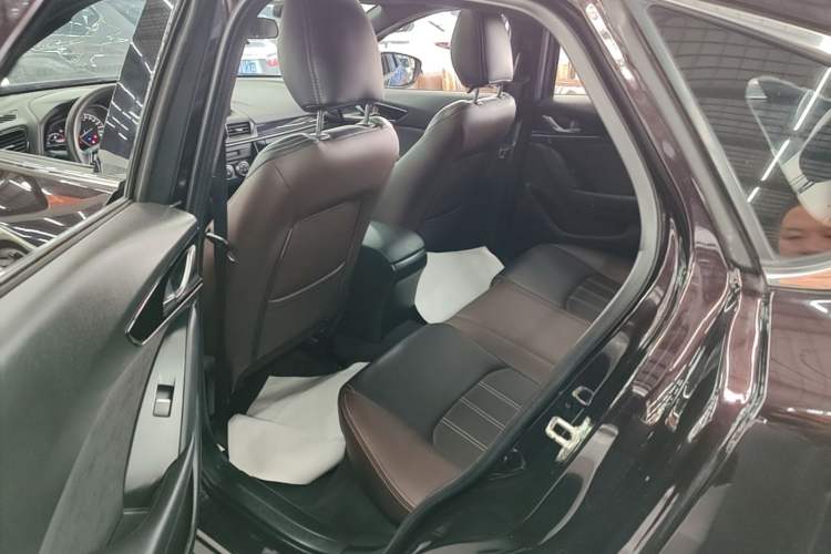 Used Mazda CX-4 2020 2.0L Automatic Two-Wheel Drive Blue Sky Dynamic Edition Left Rear Seat
