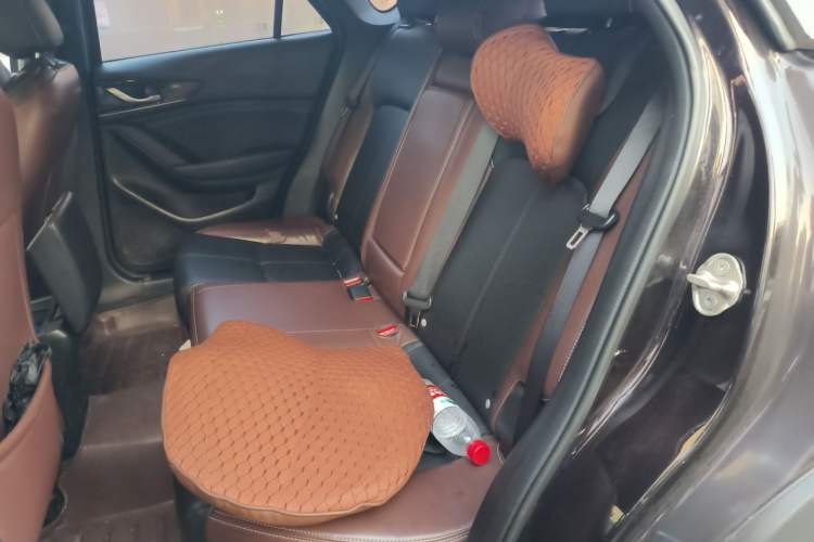 Used Mazda CX-4 2020 2.0L Automatic Two-Wheel Drive Blue Sky Youth Edition Left Rear Seat