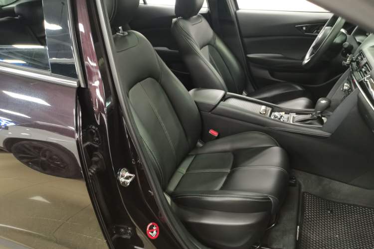 Used Mazda CX-4 2020 2.0L Automatic Two-Wheel Drive Blue Sky Exploration Edition Right Front Seat