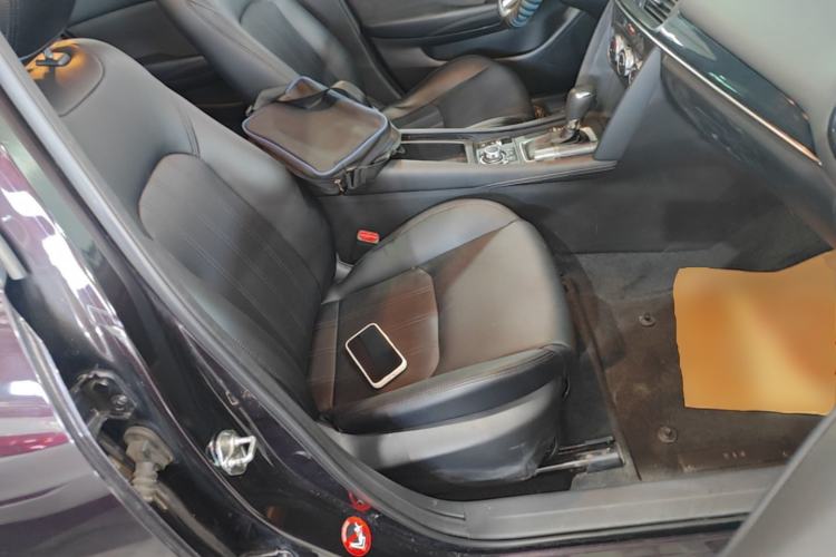Used Mazda CX-4 2020 2.0L Automatic Two-Wheel Drive Blue Sky Dynamic Edition Right Front Seat