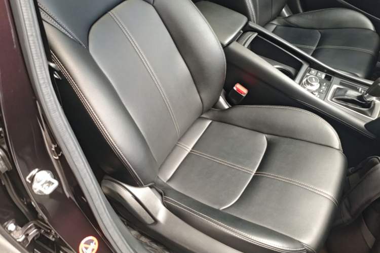 Used Mazda CX-4 2020 2.0L Automatic Two-Wheel Drive Blue Sky Dynamic Edition Right Front Seat