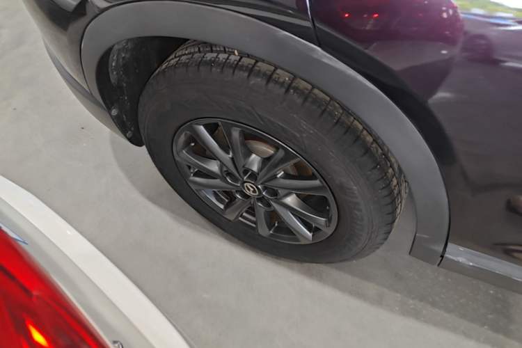 Used Mazda CX-4 2020 2.0L Automatic Two-Wheel Drive Blue Sky Dynamic Edition Right Rear Wheel Hub