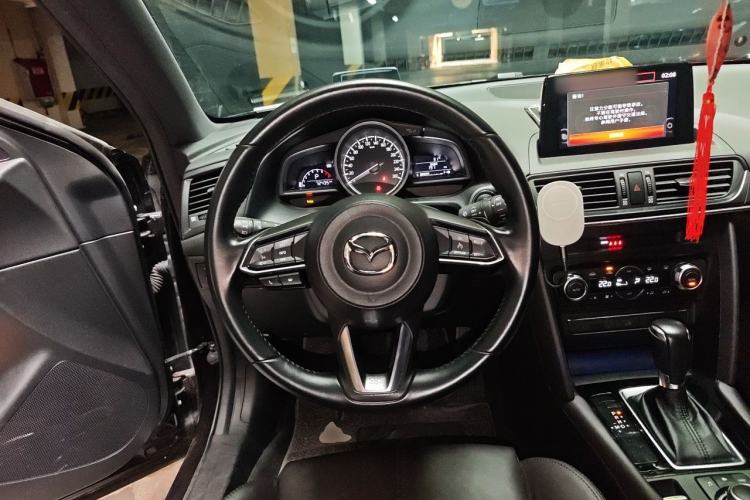 Used Mazda CX-4 2020 2.5L Automatic 2WD Sky-Drive Fun Edition Steering Wheel