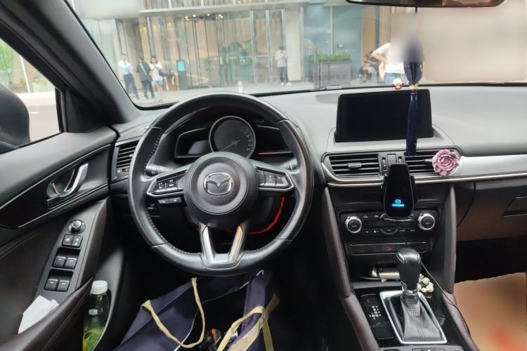 Used Mazda CX-4 2020 2.0L Automatic Two-Wheel Drive Blue Sky Luxury Edition Steering Wheel