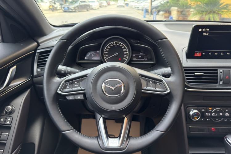 Used Mazda CX-4 2020 2.5L Automatic 2WD Sky-Drive Fun Edition Steering Wheel