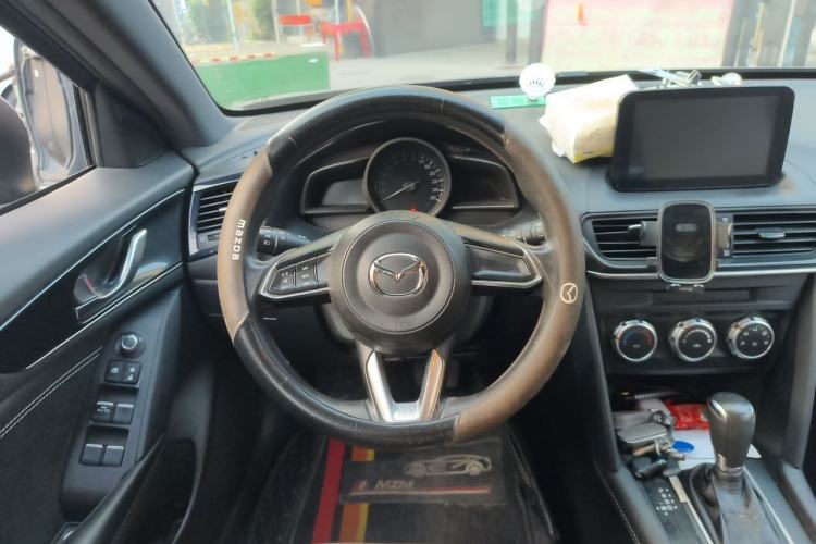 Used Mazda CX-4 2020 2.0L Automatic Two-Wheel Drive Blue Sky Youth Edition Steering Wheel