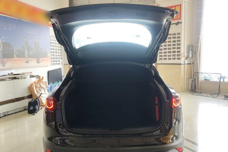 Used Mazda CX-4 2020 2.0L Automatic Two-Wheel Drive Blue Sky Luxury Edition Trunk