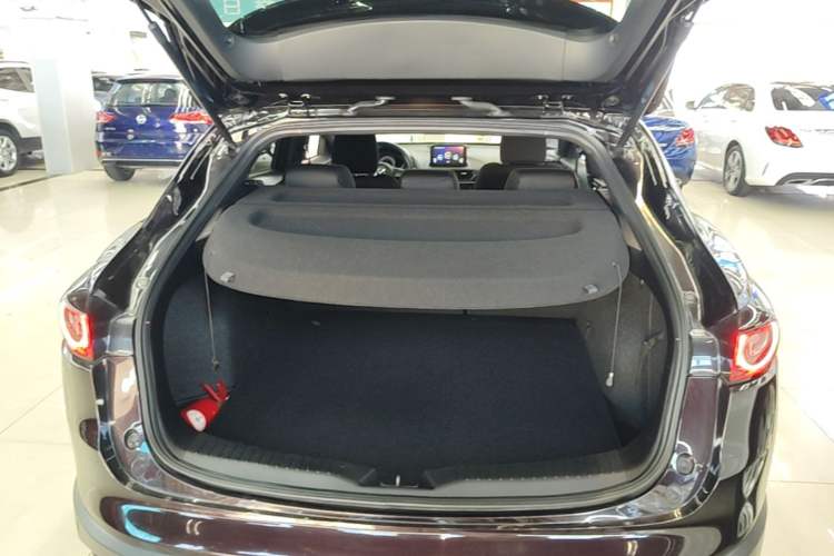 Used Mazda CX-4 2020 2.0L Automatic Two-Wheel Drive Blue Sky Dynamic Edition Trunk