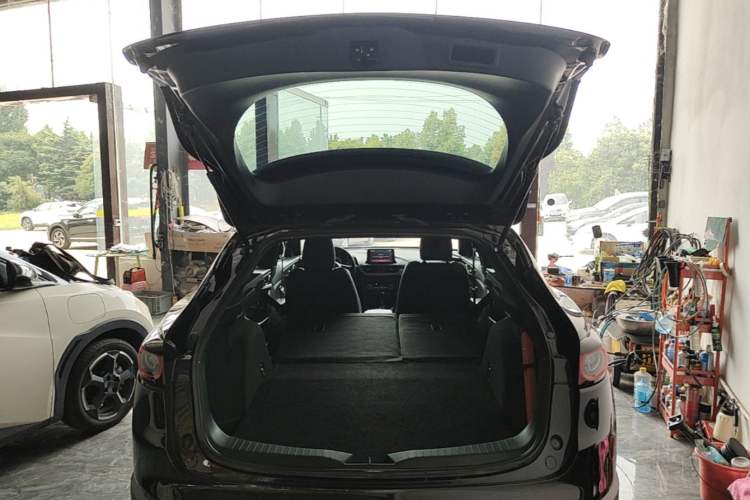 Used Mazda CX-4 2020 2.0L Automatic Two-Wheel Drive Blue Sky Luxury Edition Trunk