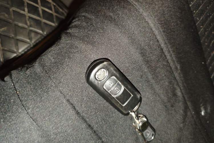 Used Mazda CX-4 2020 2.0L Automatic Two-Wheel Drive Blue Sky Dynamic Edition Vehicle Key