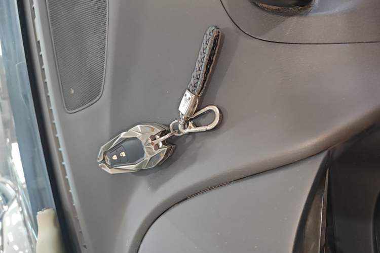 Used Mazda CX-4 2020 2.0L Automatic Two-Wheel Drive Blue Sky Dynamic Edition Vehicle Key
