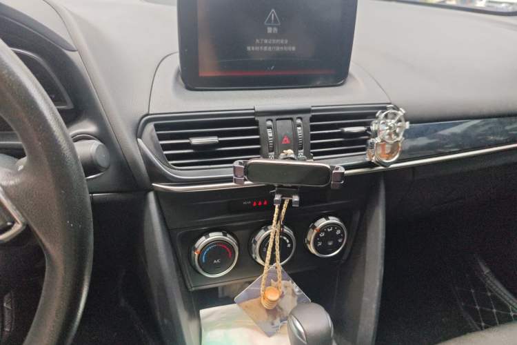 Used Mazda CX-4 2020 2.0L Automatic Two-Wheel Drive Blue Sky Youth Edition Audio And AC Panel