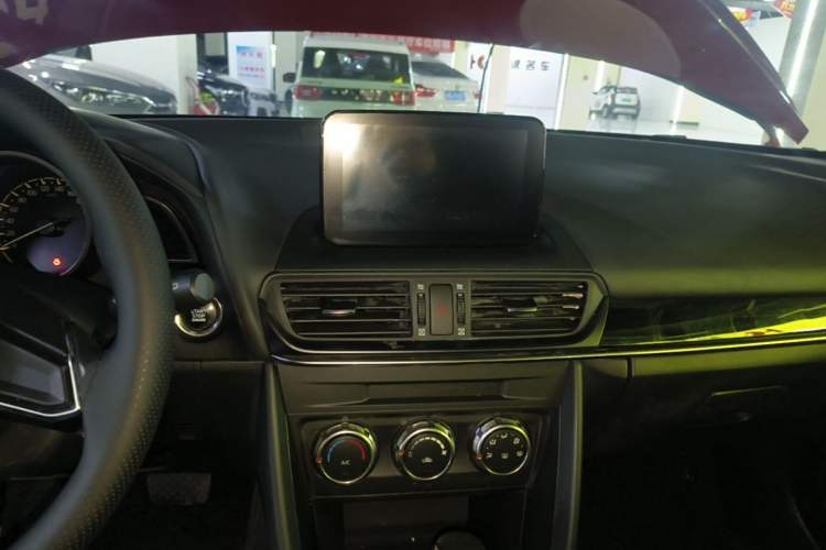 Used Mazda CX-4 2020 2.0L Automatic Two-Wheel Drive Blue Sky Dynamic Edition Audio And AC Panel