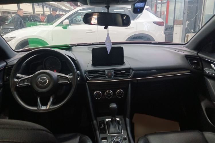 Used Mazda CX-4 2020 2.0L Automatic Two-Wheel Drive Blue Sky Dynamic Edition Center Console