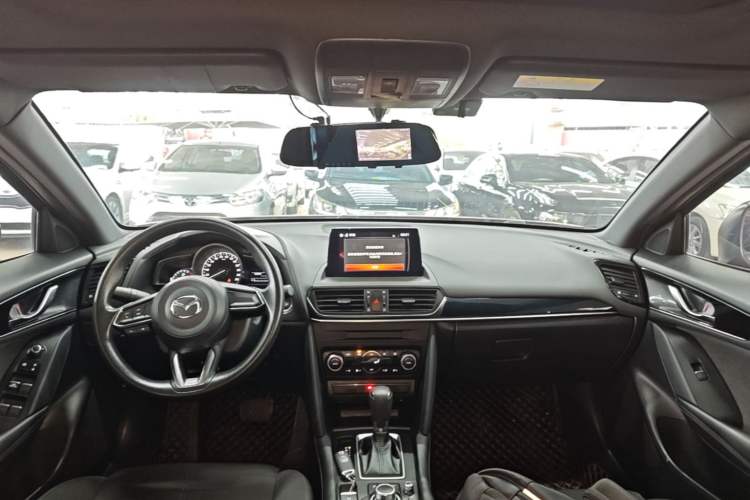 Used Mazda CX-4 2020 2.0L Automatic Two-Wheel Drive Blue Sky Exploration Edition Center Console