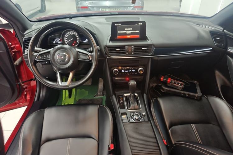 Used Mazda CX-4 2020 2.0L Automatic Two-Wheel Drive Blue Sky Exploration Edition Center Console