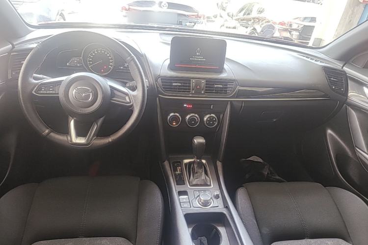 Used Mazda CX-4 2020 2.0L Automatic Two-Wheel Drive Blue Sky Dynamic Edition Center Console