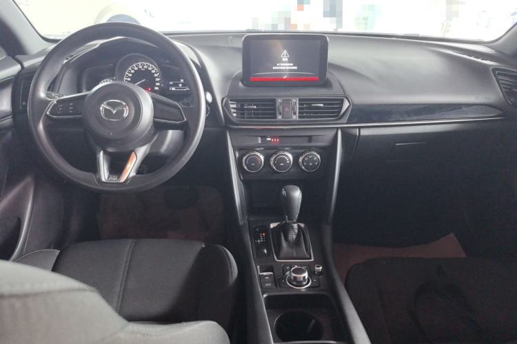 Used Mazda CX-4 2020 2.0L Automatic Two-Wheel Drive Blue Sky Dynamic Edition Center Console