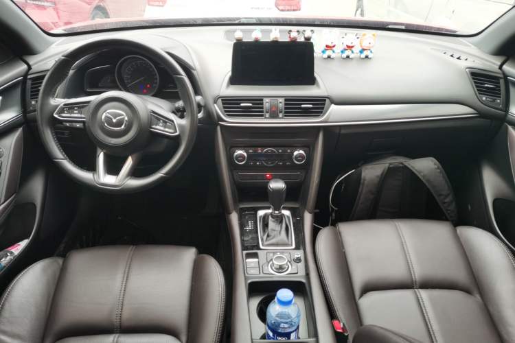 Used Mazda CX-4 2020 2.0L Automatic Two-Wheel Drive Blue Sky Luxury Edition Center Console