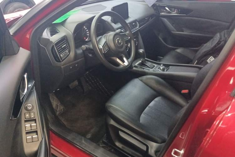 Used Mazda CX-4 2020 2.0L Automatic Two-Wheel Drive Blue Sky Dynamic Edition Driver Seat