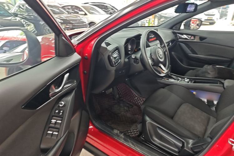 Used Mazda CX-4 2020 2.0L Automatic Two-Wheel Drive Blue Sky Exploration Edition Driver Seat