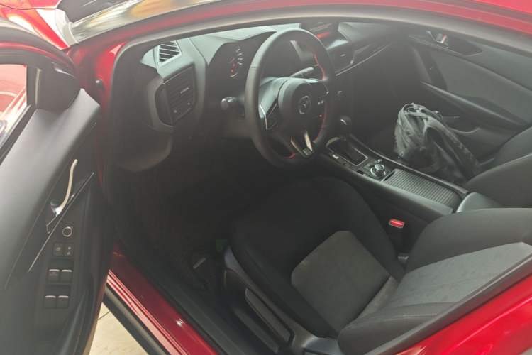 Used Mazda CX-4 2020 2.0L Automatic Two-Wheel Drive Blue Sky Exploration Edition Driver Seat