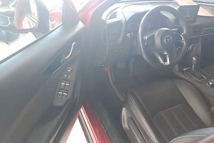 Used Mazda CX-4 2020 2.0L Automatic Two-Wheel Drive Blue Sky Dynamic Edition Driver Seat