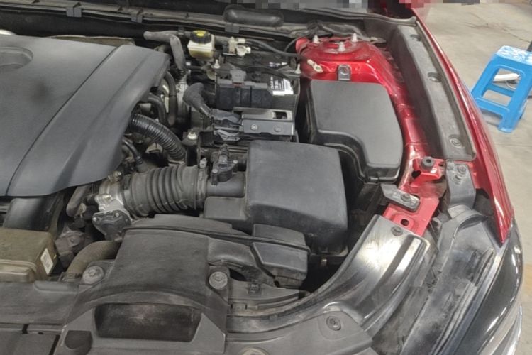 Used Mazda CX-4 2020 2.0L Automatic Two-Wheel Drive Blue Sky Dynamic Edition Engine Bay Left