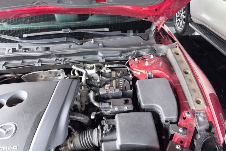 Used Mazda CX-4 2020 2.0L Automatic Two-Wheel Drive Blue Sky Dynamic Edition Engine Bay Left