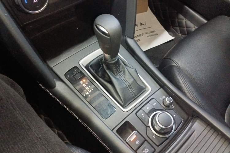 Used Mazda CX-4 2020 2.0L Automatic Two-Wheel Drive Blue Sky Dynamic Edition Gear Lever