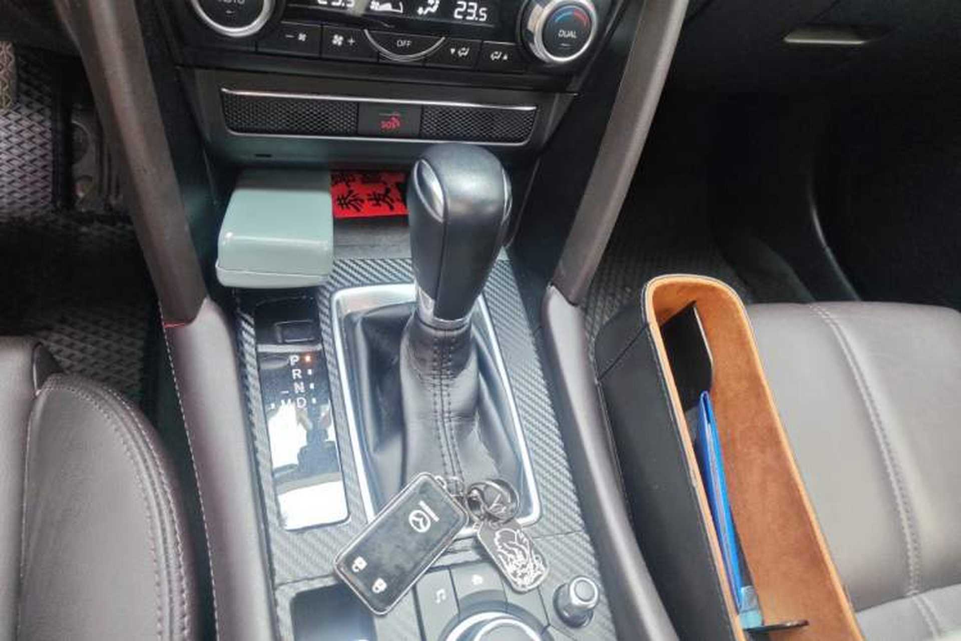 Used Mazda CX-4 2020 2.0L Automatic Two-Wheel Drive Blue Sky Luxury Edition Gear Lever
