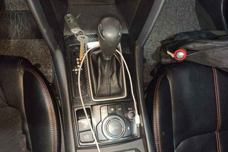 Used Mazda CX-4 2020 2.0L Automatic Two-Wheel Drive Blue Sky Dynamic Edition Gear Lever