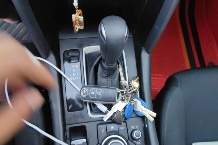 Used Mazda CX-4 2020 2.0L Automatic Two-Wheel Drive Blue Sky Dynamic Edition Gear Lever