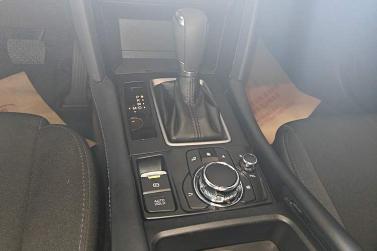 Used Mazda CX-4 2020 2.0L Automatic Two-Wheel Drive Blue Sky Dynamic Edition Gear Lever