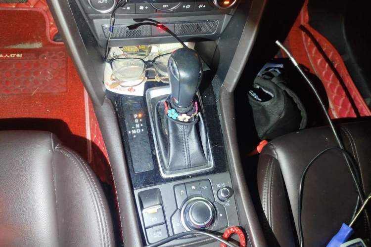 Used Mazda CX-4 2020 2.0L Automatic Two-Wheel Drive Blue Sky Luxury Edition Gear Lever