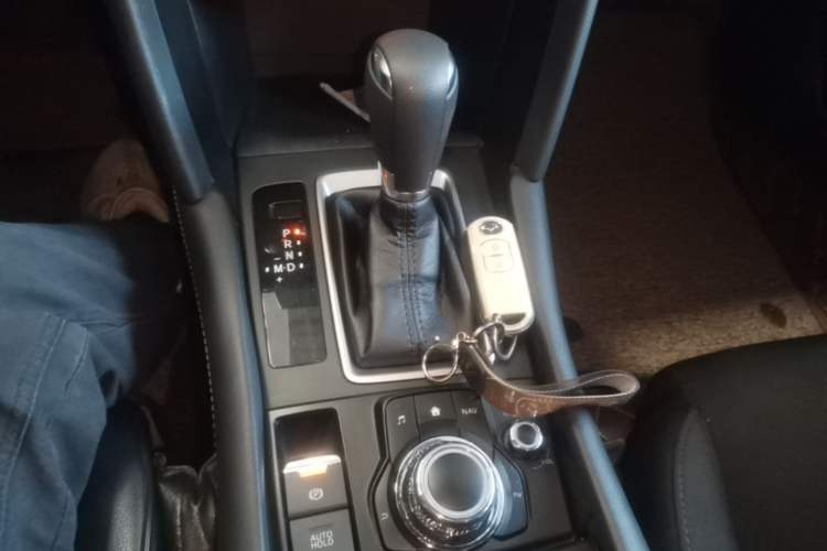 Used Mazda CX-4 2020 2.0L Automatic Two-Wheel Drive Blue Sky Dynamic Edition Gear Lever