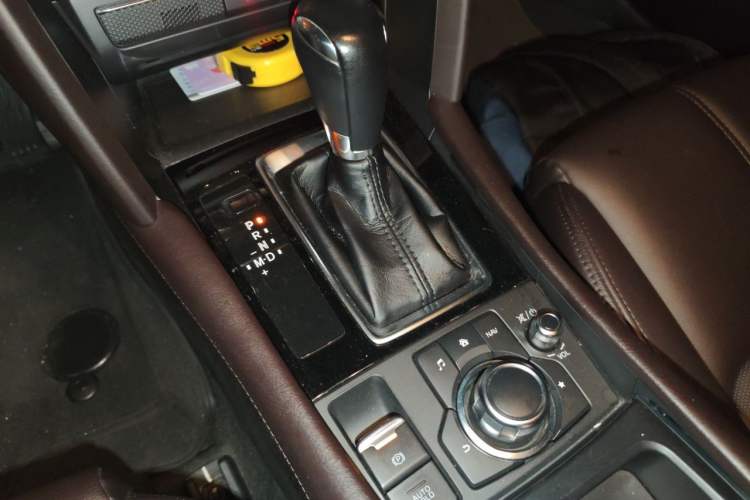Used Mazda CX-4 2020 2.5L Automatic 4x4 Sky Blue Passion Edition Gear Lever