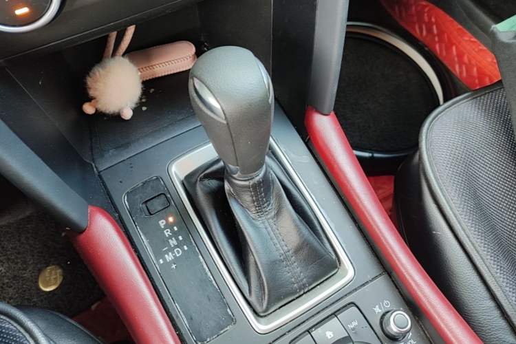 Used Mazda CX-4 2020 2.0L Automatic Two-Wheel Drive Blue Sky Dynamic Edition Gear Lever