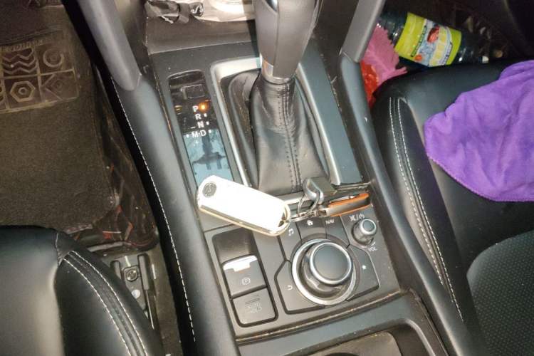 Used Mazda CX-4 2020 2.0L Automatic Two-Wheel Drive Blue Sky Exploration Edition Gear Lever