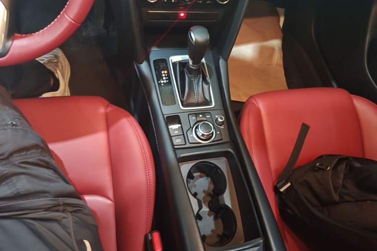 Used Mazda CX-4 2020 2.0L Automatic Two-Wheel Drive Blue Sky Exploration Edition Gear Lever