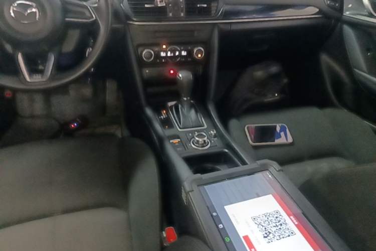 Used Mazda CX-4 2020 2.0L Automatic Two-Wheel Drive Blue Sky Exploration Edition Gear Lever