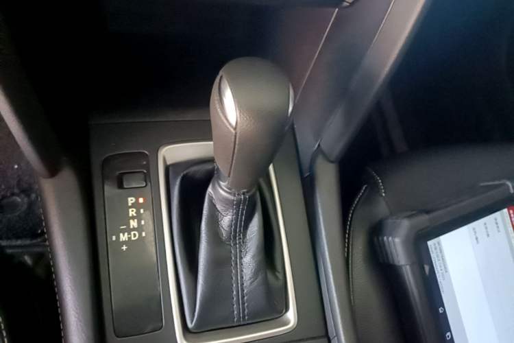 Used Mazda CX-4 2020 2.0L Automatic Two-Wheel Drive Blue Sky Dynamic Edition Gear Lever