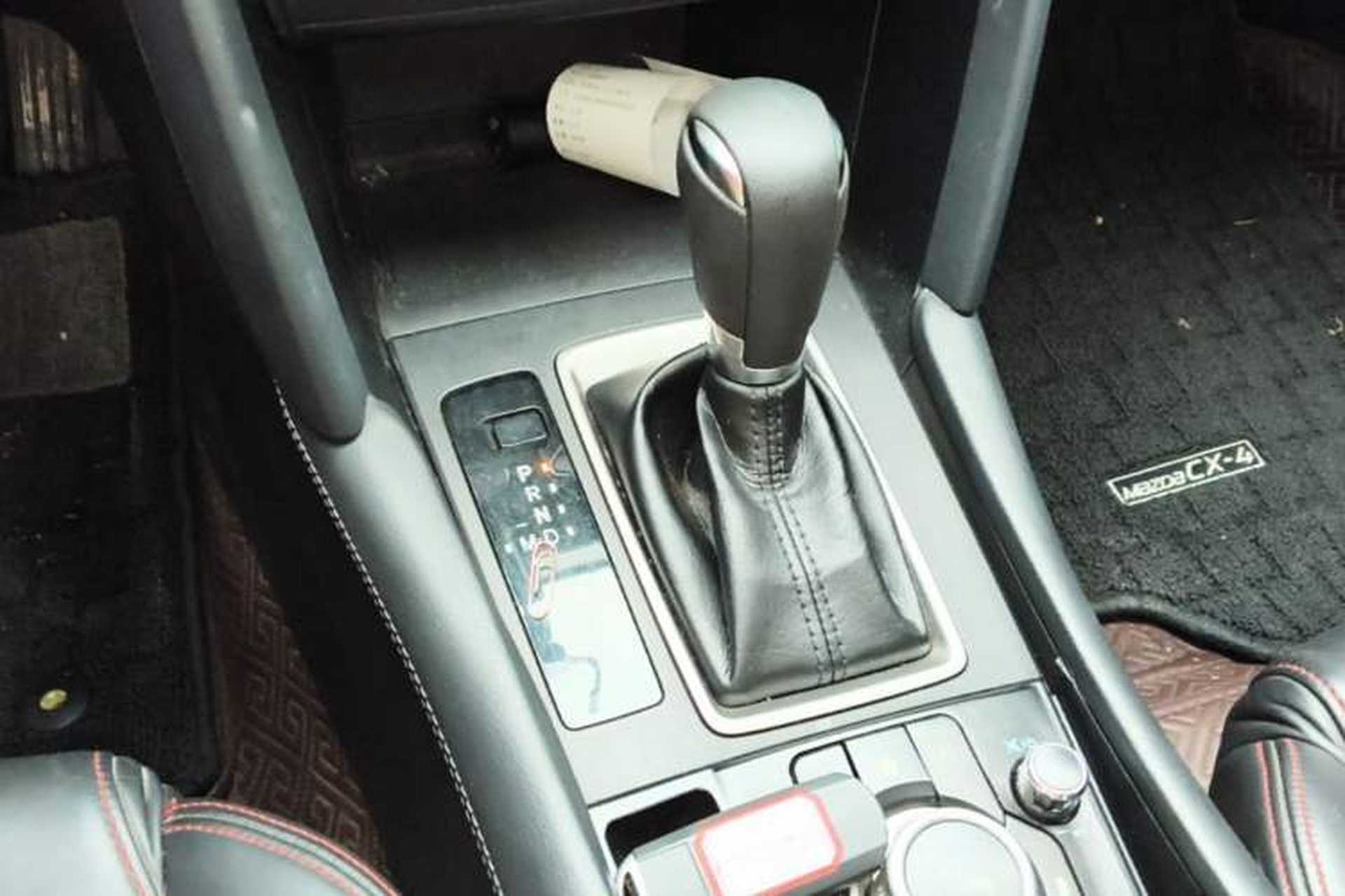 Used Mazda CX-4 2020 2.0L Automatic Two-Wheel Drive Blue Sky Dynamic Edition Gear Lever